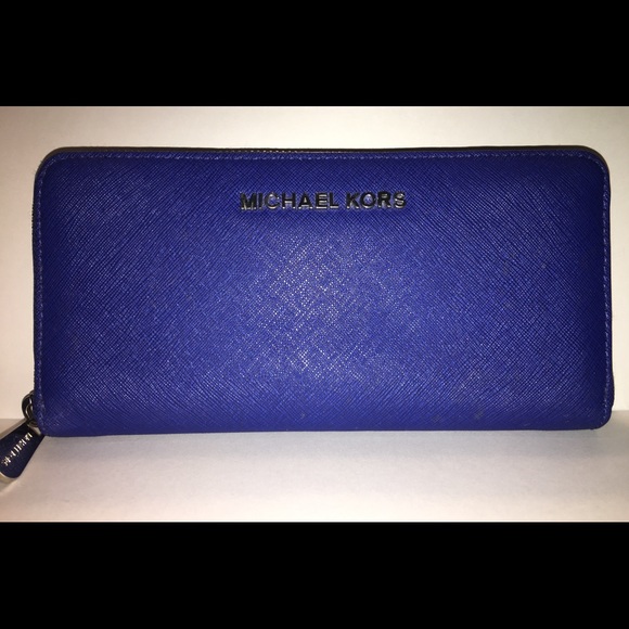 Michael Kors Handbags - Michael Kors Wallet